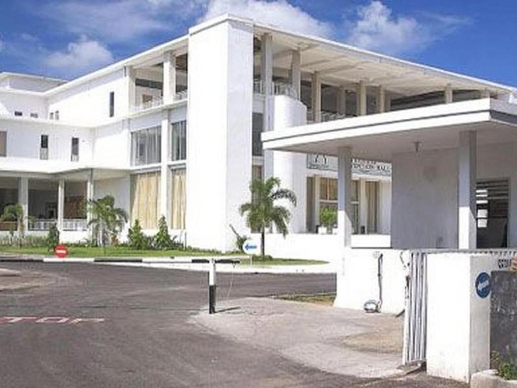 Narmada Convention Hall Hotel Mataram Bagian luar foto