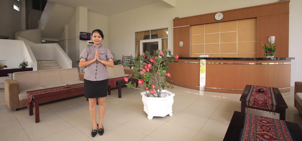 Narmada Convention Hall Hotel Mataram Bagian luar foto