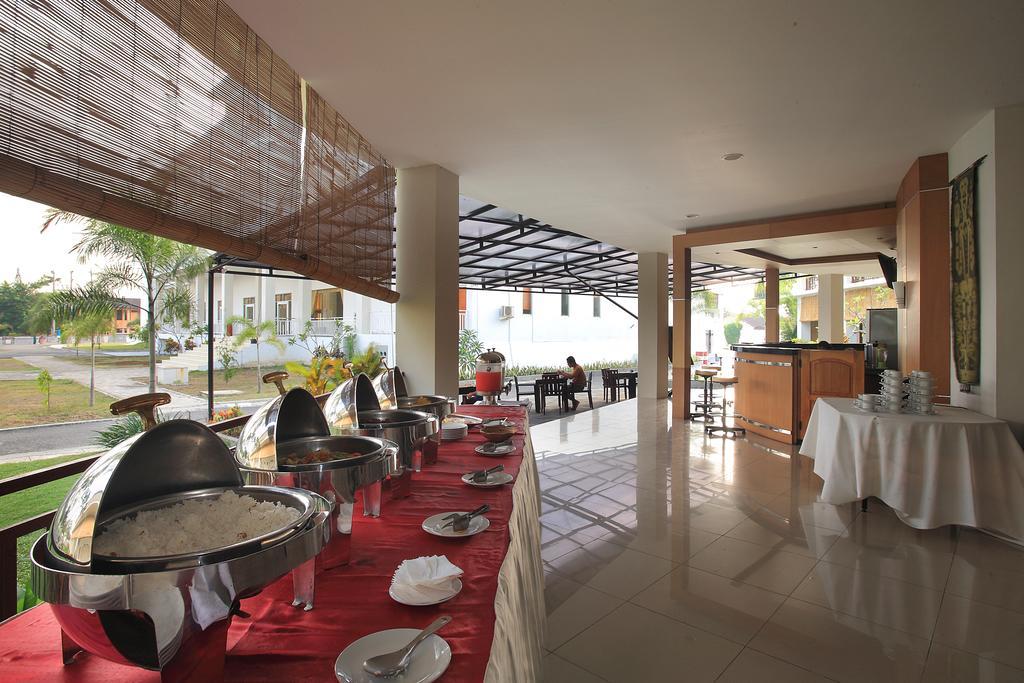 Narmada Convention Hall Hotel Mataram Bagian luar foto